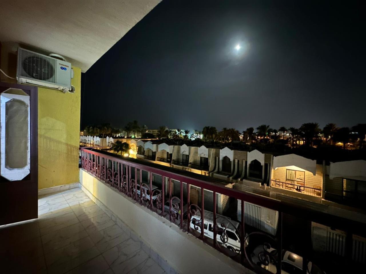 Skylen Hostel Хургада Екстериор снимка